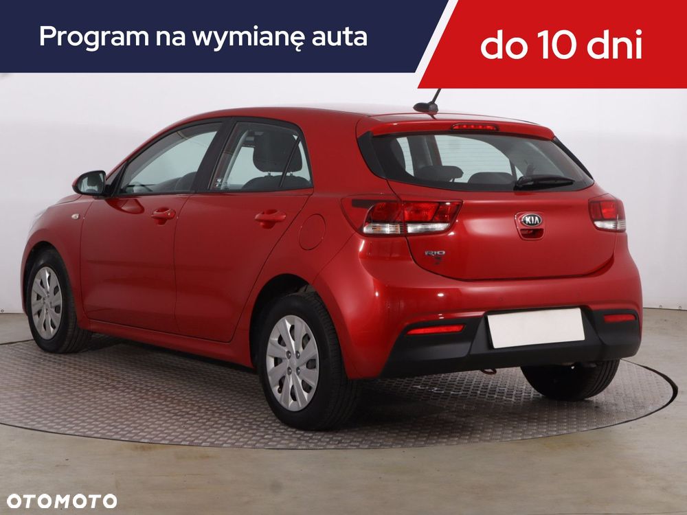 Kia Rio - 6