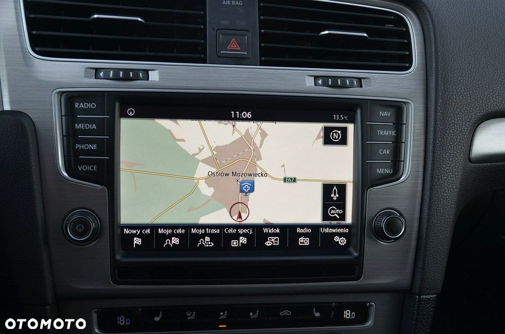 Volkswagen Golf - 29