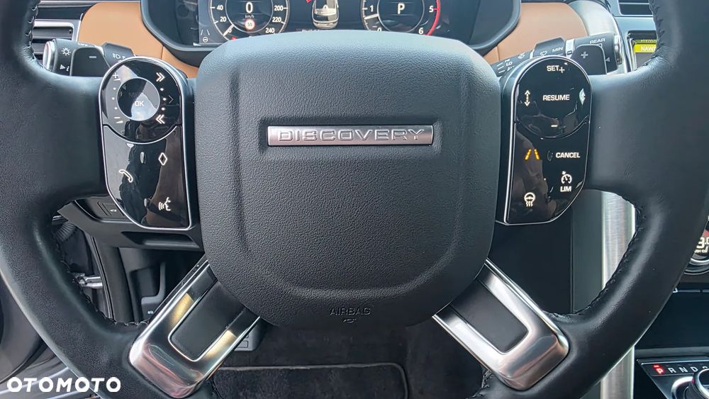 Land Rover Discovery 3.0 SDV6 HSE Luxury - 30