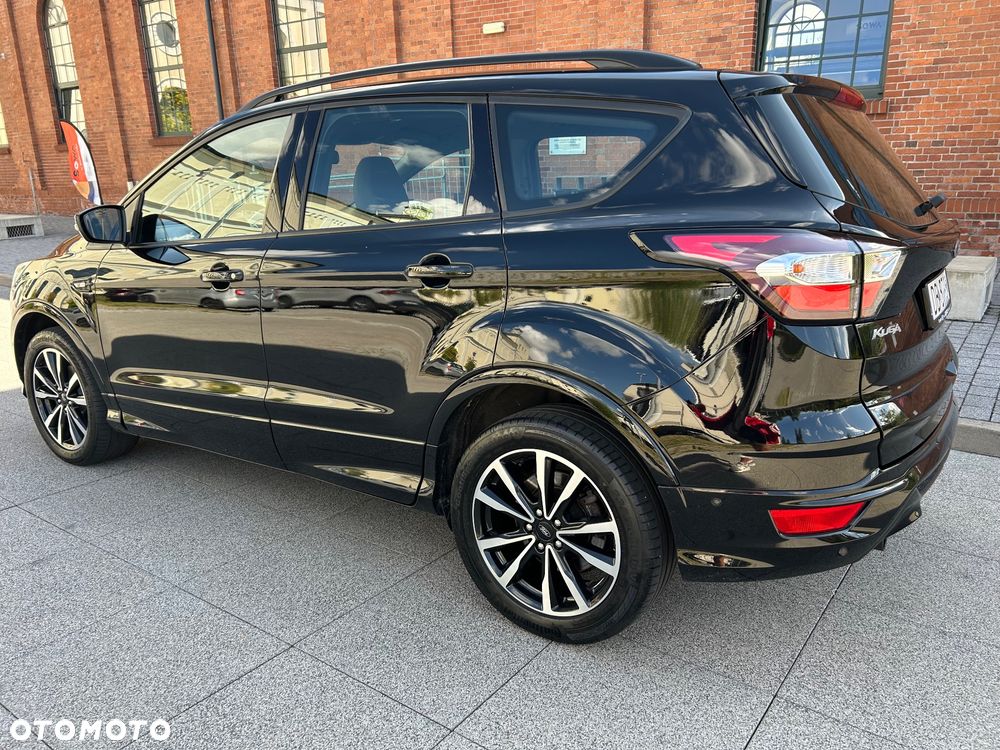 Ford Kuga 1.5 EcoBoost 2x4 ST-Line - 11