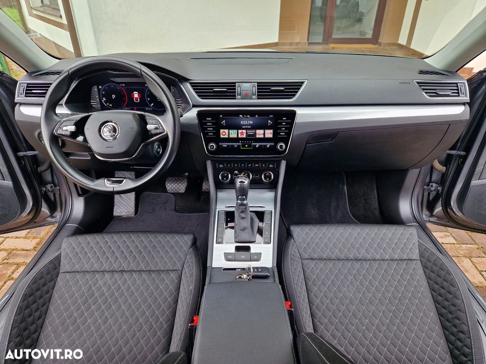 Skoda Superb 2.0 TDI DSG Ambition - 4