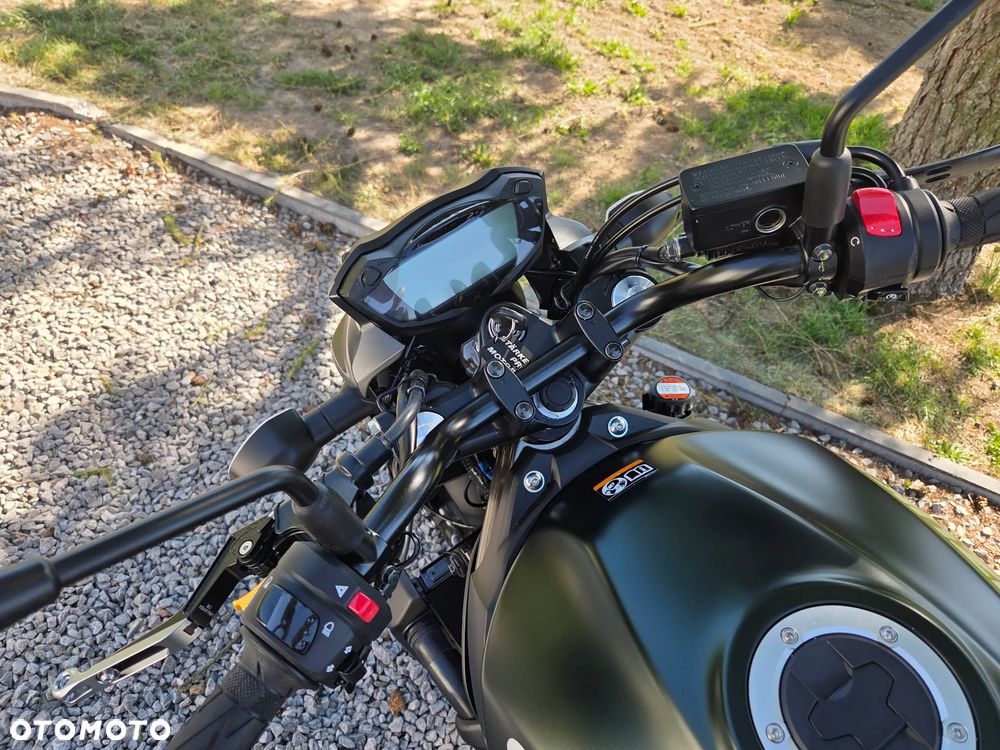 Suzuki SV - 13