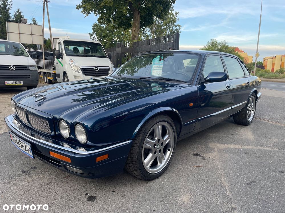 Jaguar XJR - 2
