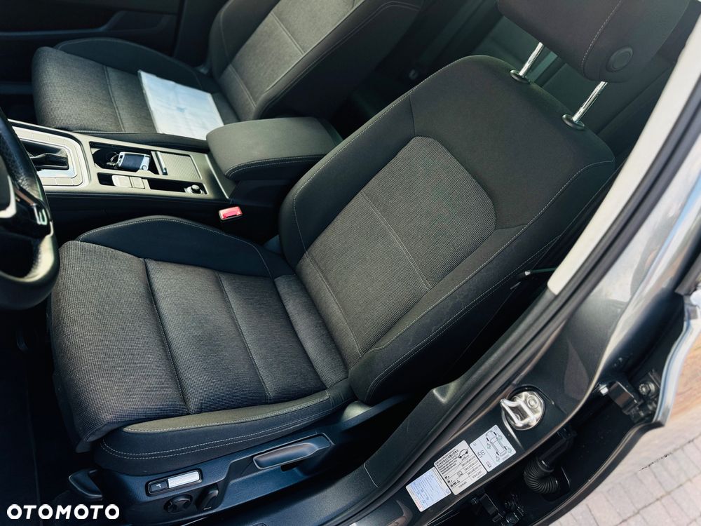 Volkswagen Passat Variant 2.0 TDI DSG (BlueMotion Technology) Comfortline - 9