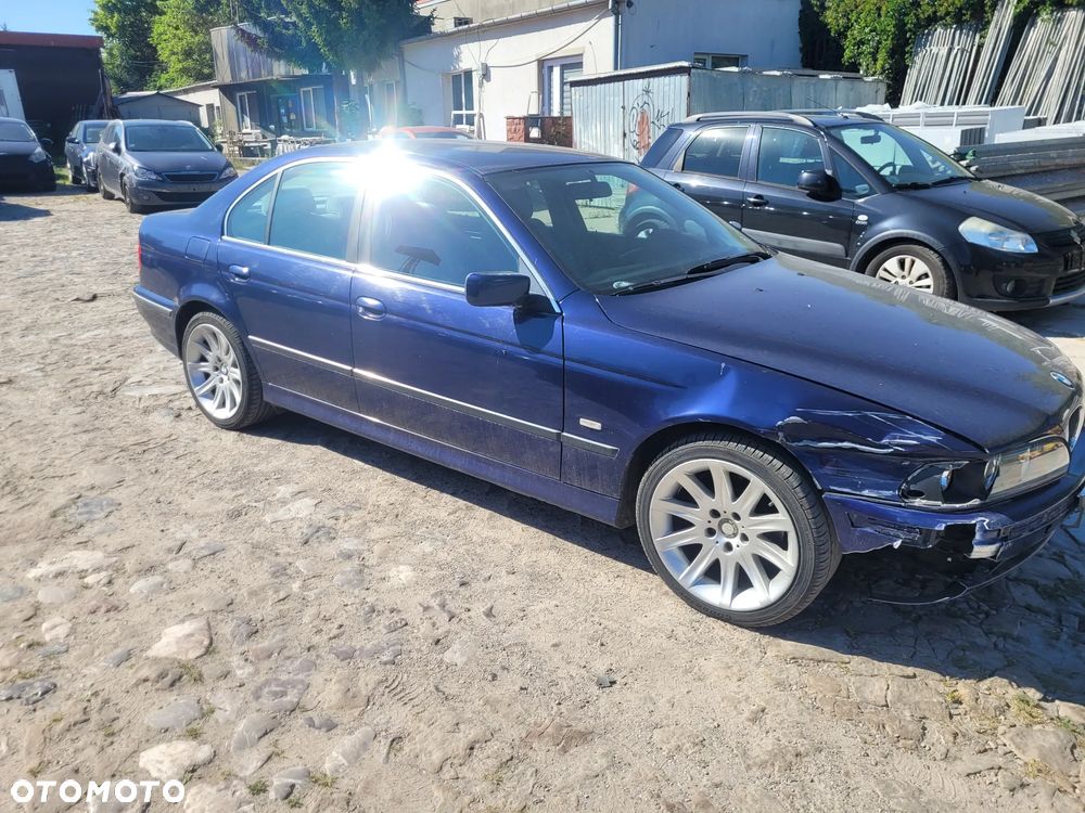 BMW Seria 5 523i - 24