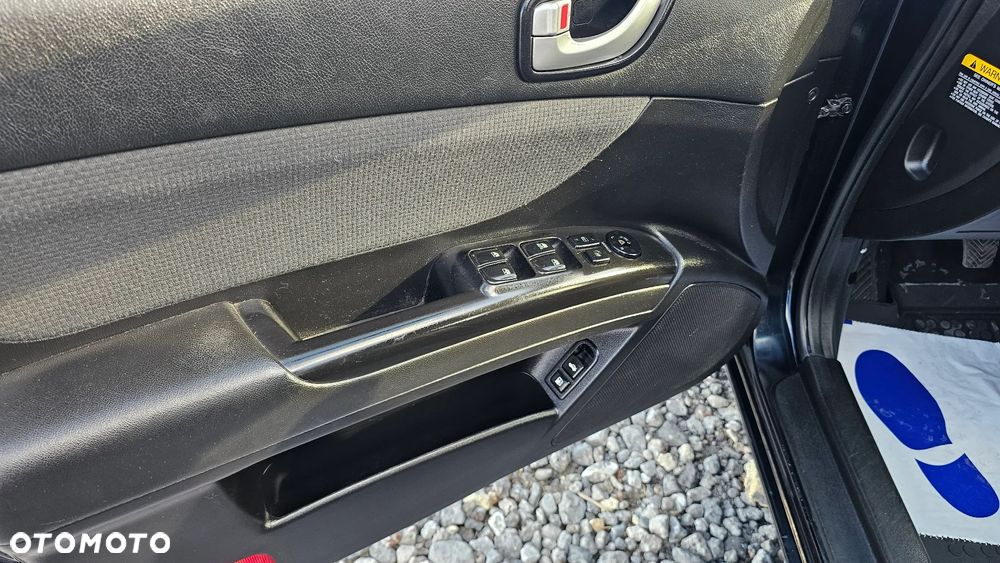 Hyundai Sonata 2.0 GL Comfort - 14