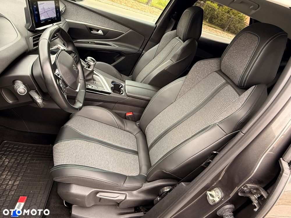 Peugeot 3008 1.5 BlueHDi Allure S&S - 26