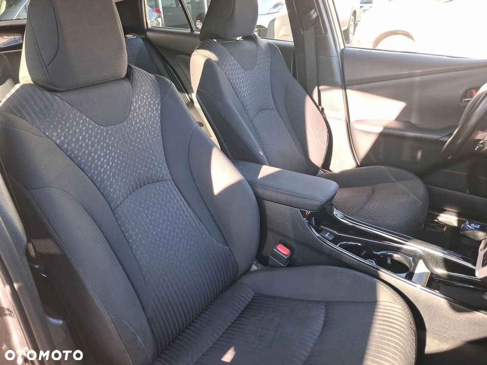 Toyota Prius Hybrid Comfort - 19