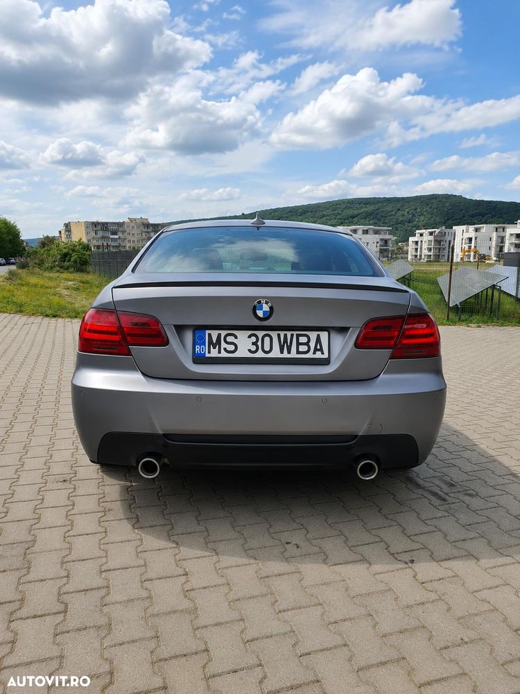 BMW Seria 3 320d xDrive Aut. Edition Exclusive - 12