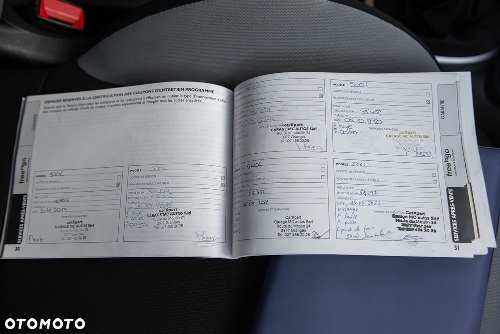 Fiat 500L 1.4 T-Jet 16V Lounge - 32
