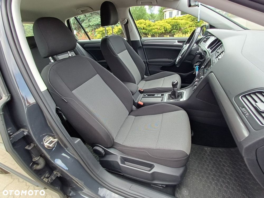 Volkswagen Golf - 14