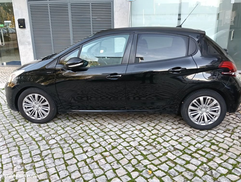 Peugeot 208 1.2 PureTech Style - 7