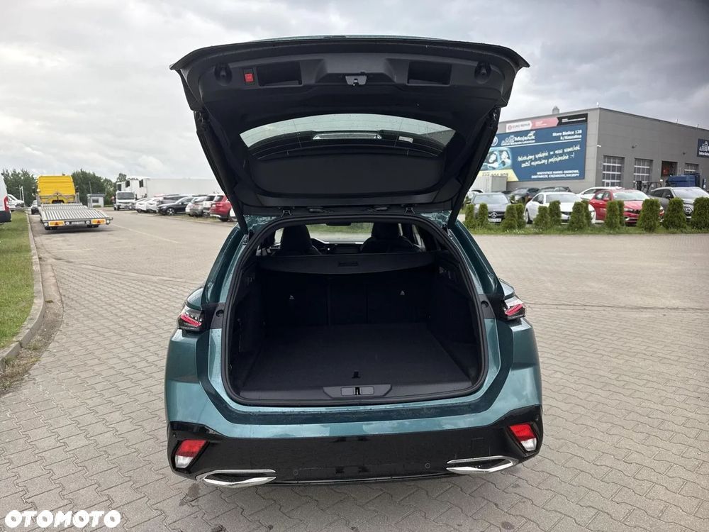 Peugeot 308 - 8