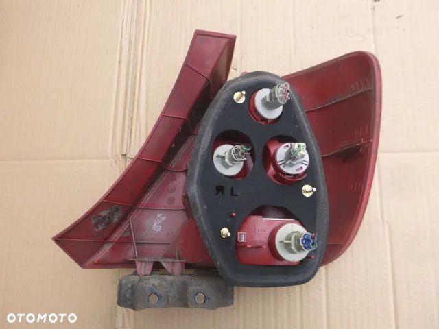 LAMPA LEWY TYŁ LEWA TYLNA HONDA CIVIC VII 3D HB - 6