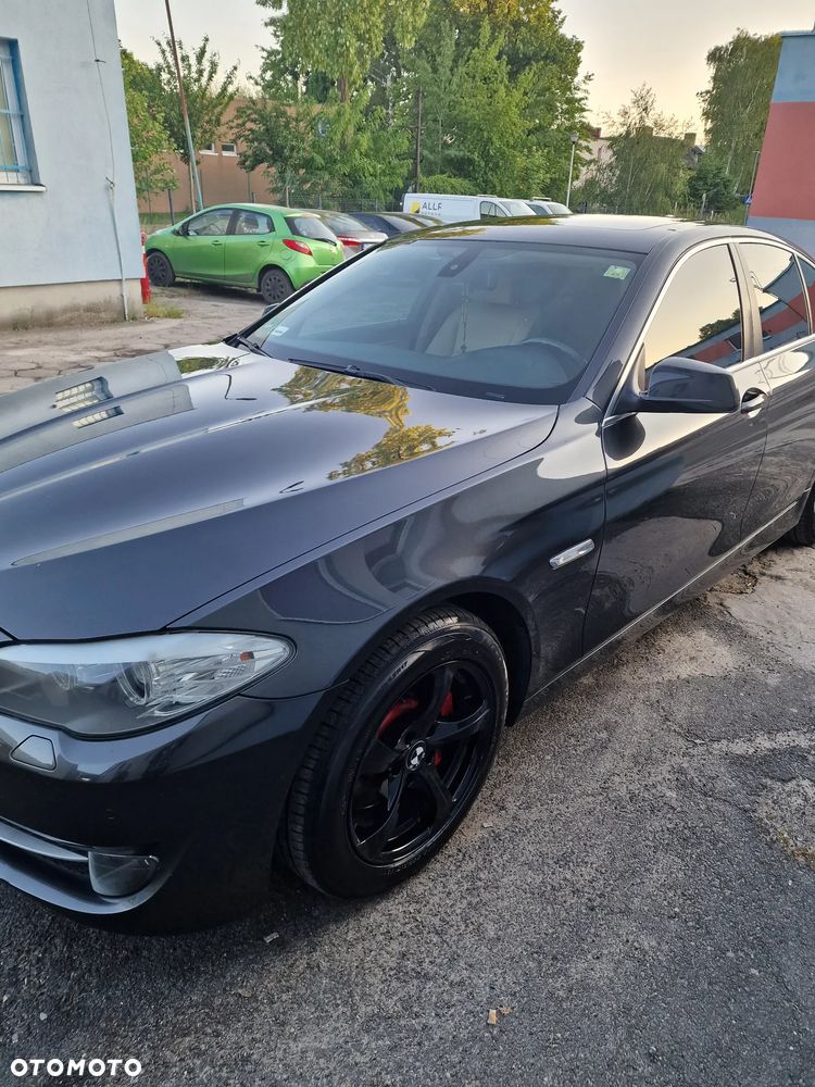 BMW Seria 5 525d - 3