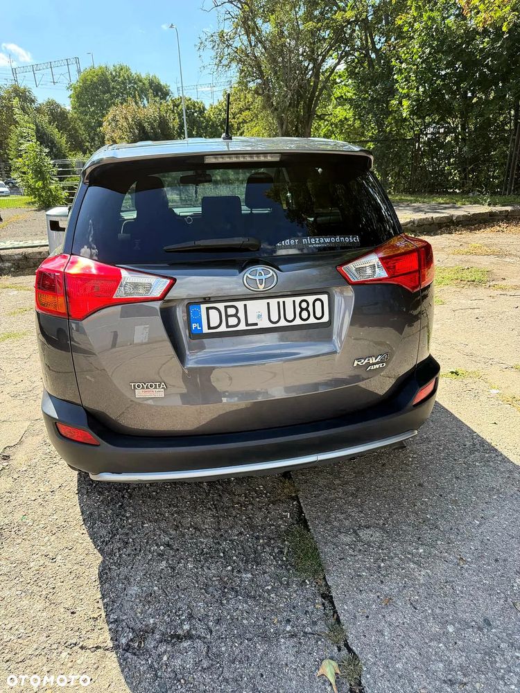 Toyota RAV4 - 6