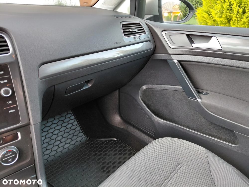Volkswagen Golf 1.6 TDI BMT Comfortline - 16