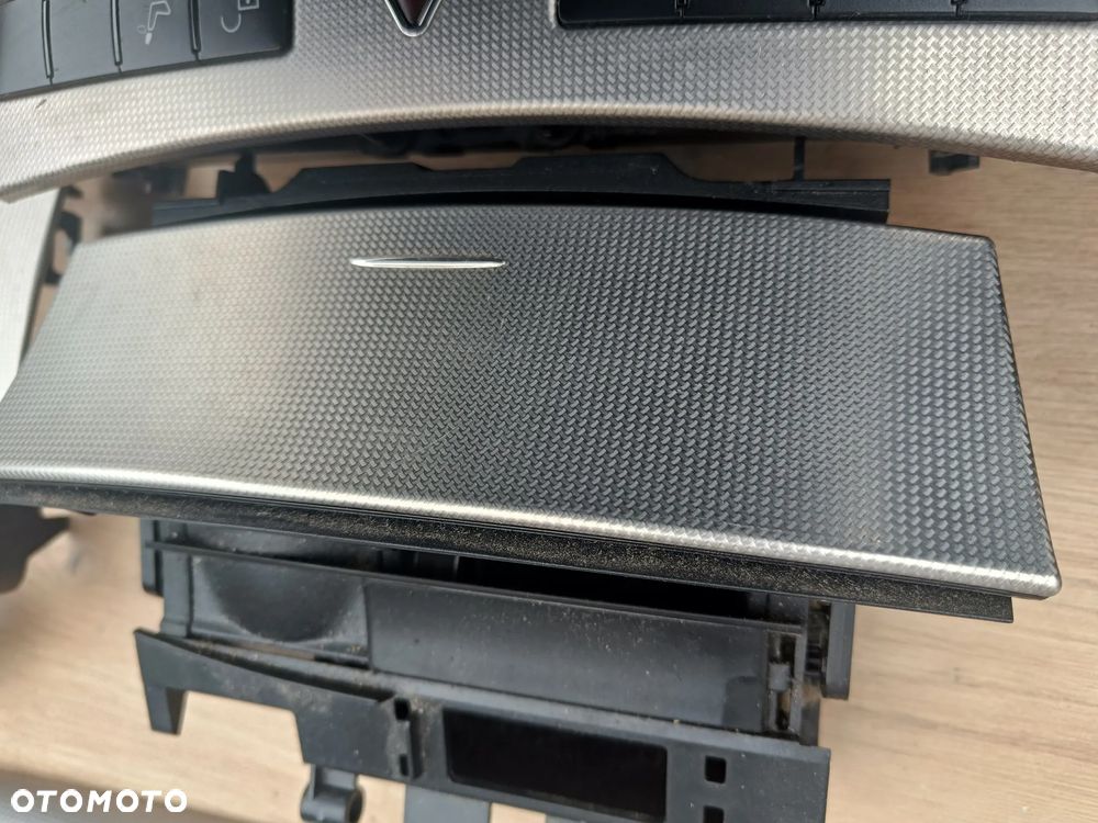 MERCEDES W209 CLK LISTWY DEKORY DEKOR LISTWA KONSOLI AVANTGARDE EU - 10