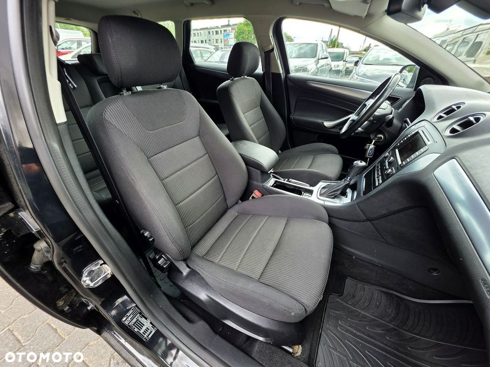 Ford Mondeo 2.0 EcoBoost Titanium - 25