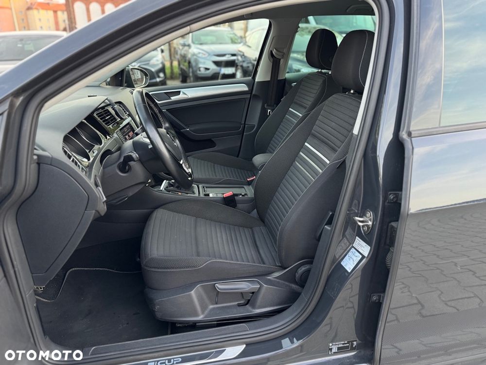 Volkswagen Golf 1.4 TSI BlueMotion Technology Cup - 11