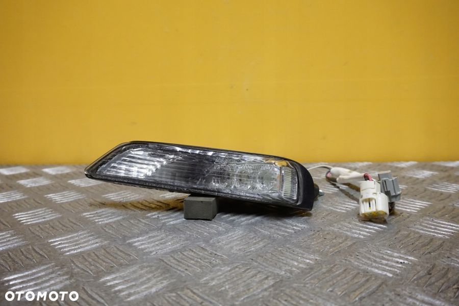 SUBARU BRZ 2013 - LAMPA HALOGEN PRZÓD DRL LED LEWY USA - 1