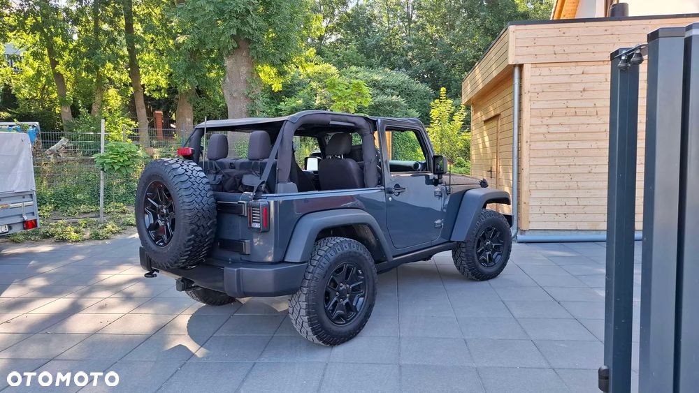 Jeep Wrangler - 10