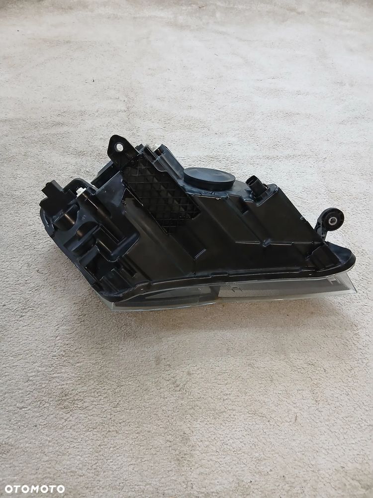 LAMPA PRZEDNIA LEWA SKODA SUPERB III ROK 15/19 EUROPA - 5