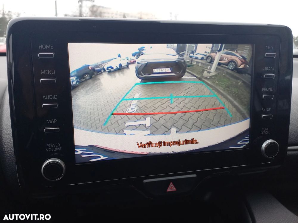 Toyota Yaris 1.5 VVT-i HSD Active - 20