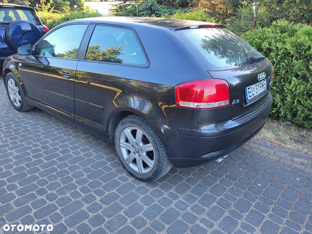 Audi A3 3-drzwiowe 1.6 TDI DPF S line Sportpaket - 18