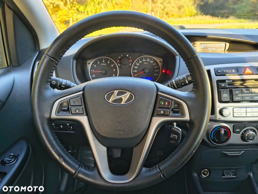 Hyundai i20 - 11
