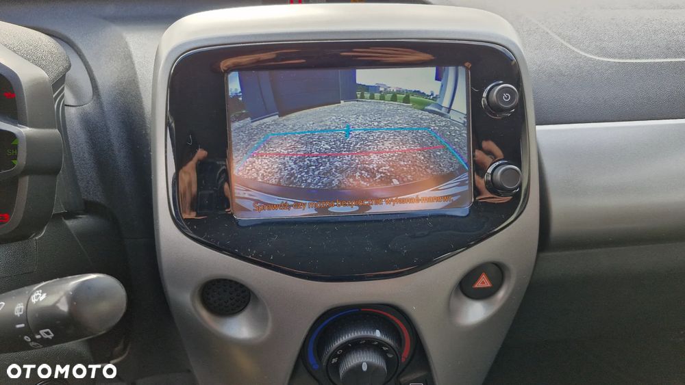 Toyota Aygo x-play - 10