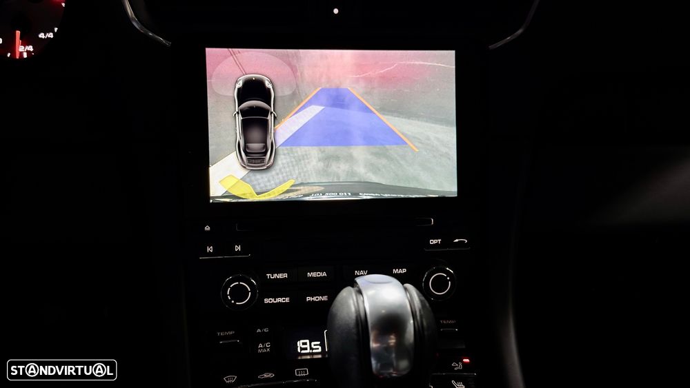 Porsche 911 (991) Carrera 4 GTS PDK - 38