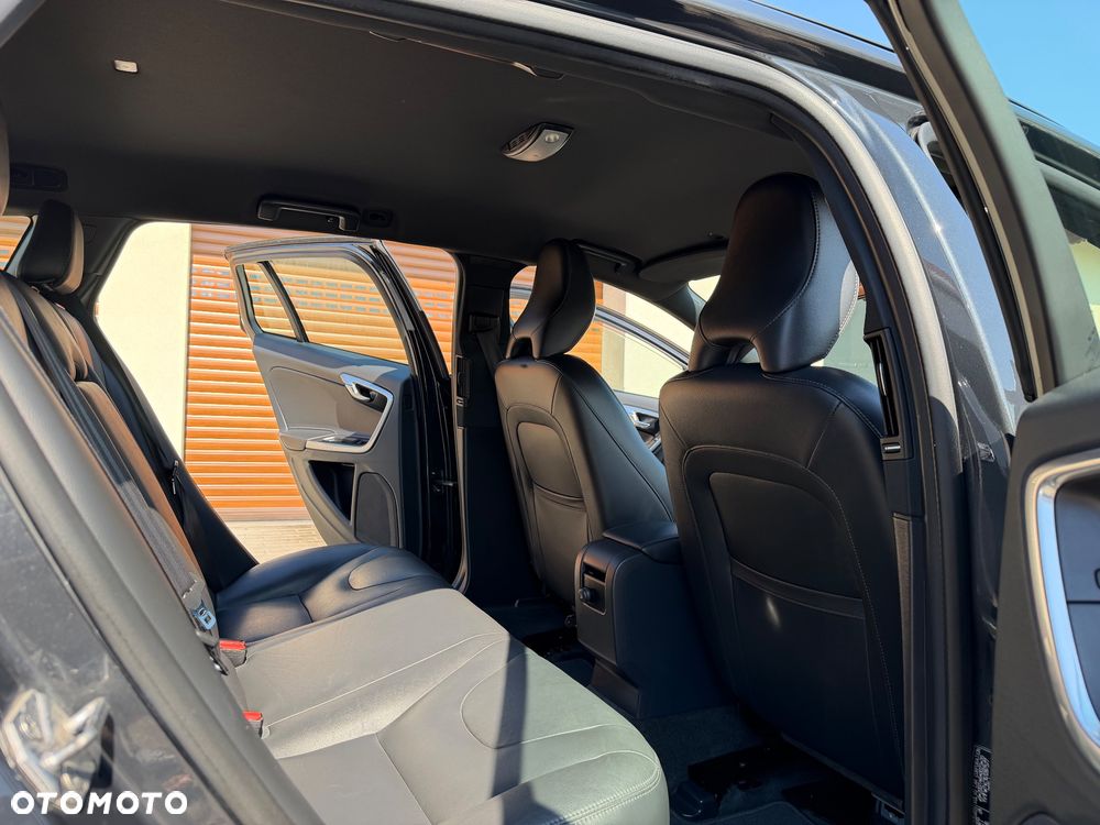 Volvo V60 D2 Drive-E Kinetic - 8