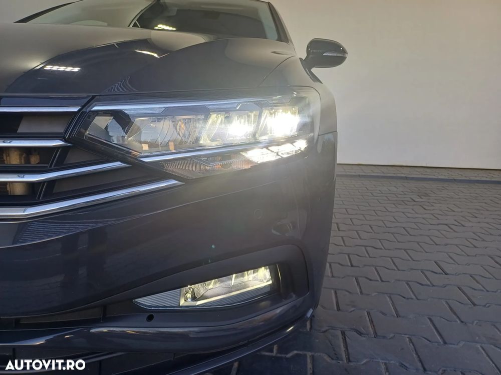 Volkswagen Passat 1.5 TSI ACT DSG Trendline - 32