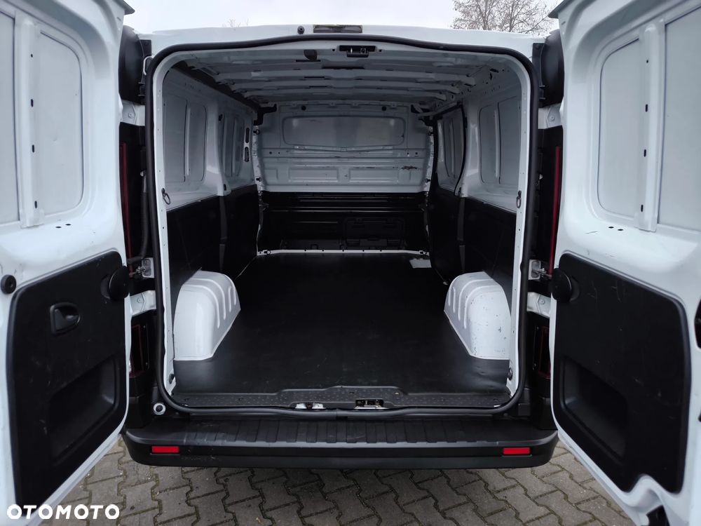 Opel Vivaro - 13