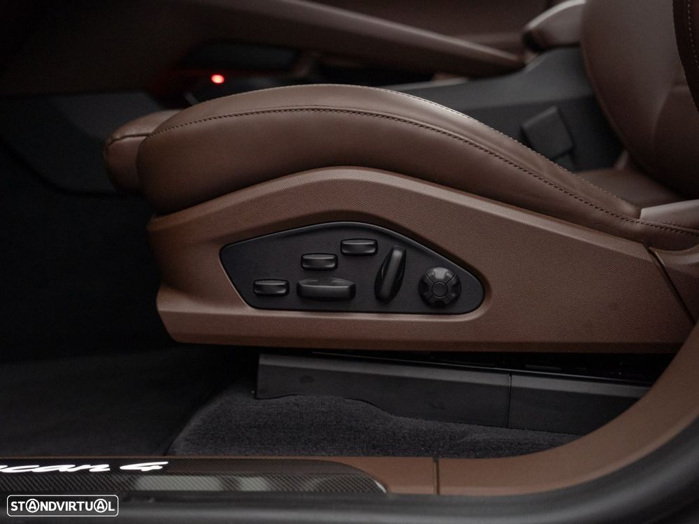 Porsche Macan Electric 4 - 30