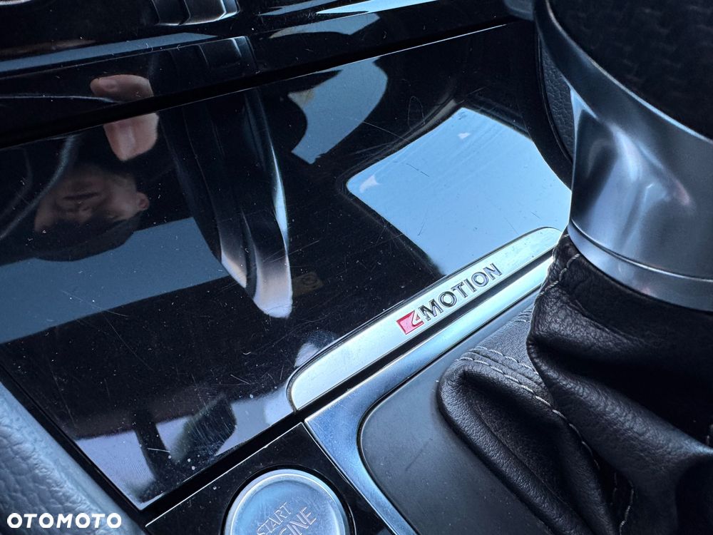 Volkswagen Golf - 18