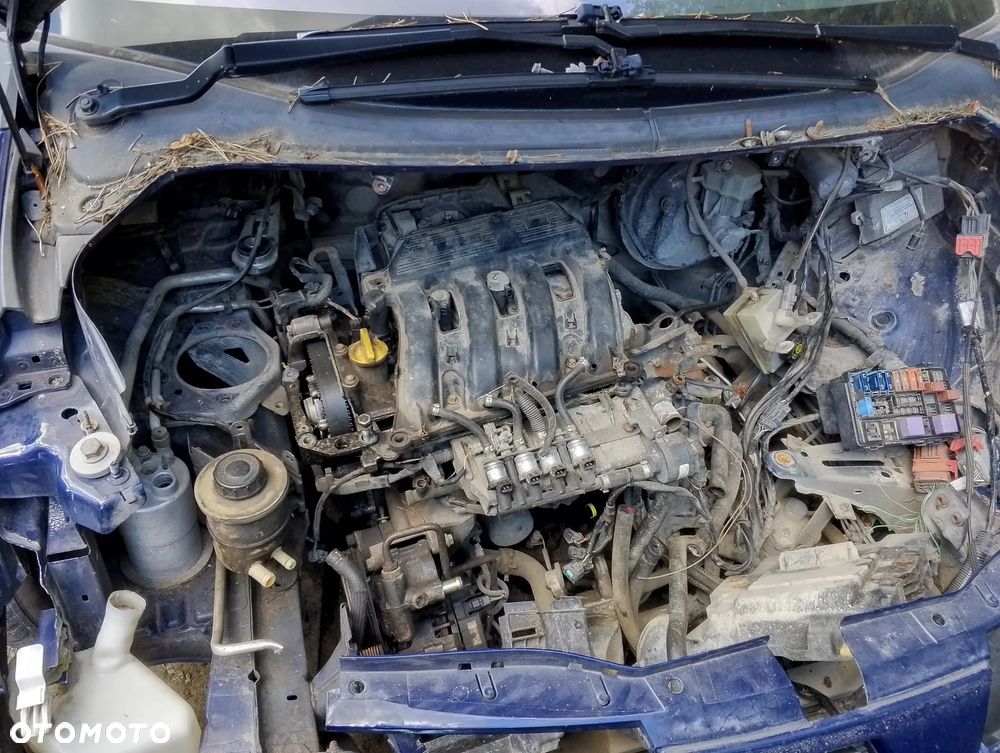 Renault Espace IV (02-06r.) 2.0 B 136KM. Silnik F4R 792 Skrzynia PK6 060 lakier OVD42 - BLUE NAVY BC. Cały na części GWARANCJA !!!  Przód Tył Zestaw Komplet Drzwi Klapa Zderzak Błotnik Maska Grill Atrapa Szyba Pas Lampa Lusterko Boczki Fotel Kanapa Kokpit Deska Rozdzielcza Przełącznik Włącznik Sterownik Przewody Wiązka Instalacja Moduł Komputer Czujnik Listwa Pompa Alternator Wtryski Głowica Rozrusznik Kompresor Sprzęgło Dwumas Silnik Skrzynia ABS Klimatyzacji Paliwa Wspomagania Kolektor Turbina Przepustnica Zawór Chłodnica Koło Hak Belka Sanki Zawieszenie Mcpherson Półoś Amortyzator Wydech Tłumik Zacisk Most - 6