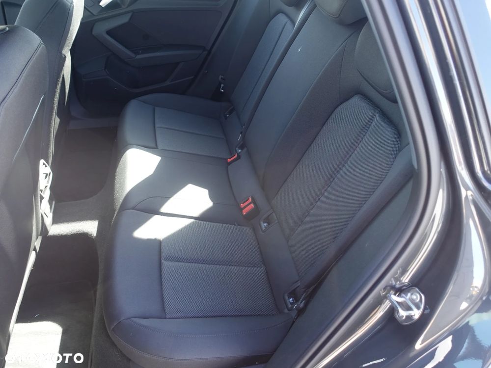 Audi A3 Sportback 35 TFSI advanced - 6