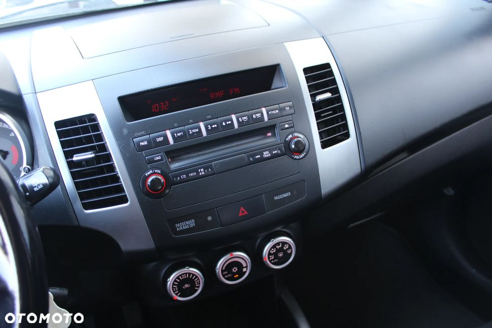 Citroën C-Crosser 2.2 HDi Exclusive - 8
