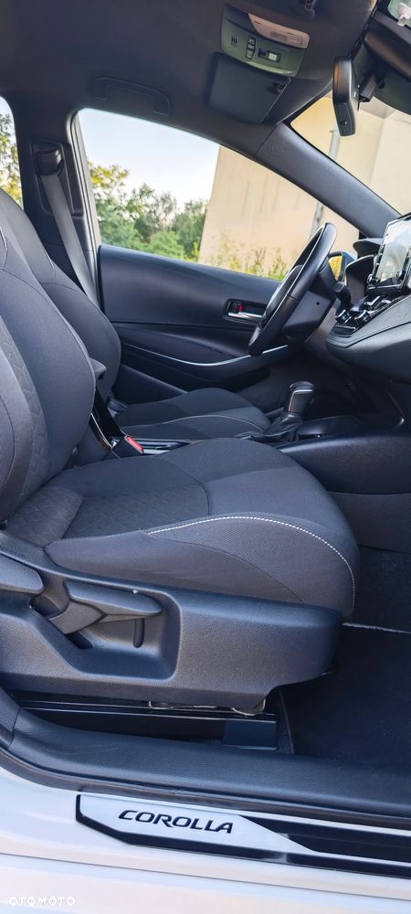Toyota Corolla 1.8 Hybrid Comfort - 30