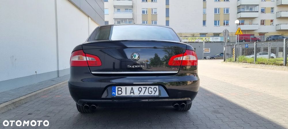 Skoda Superb 2.0 TSI Ambition DSG - 4