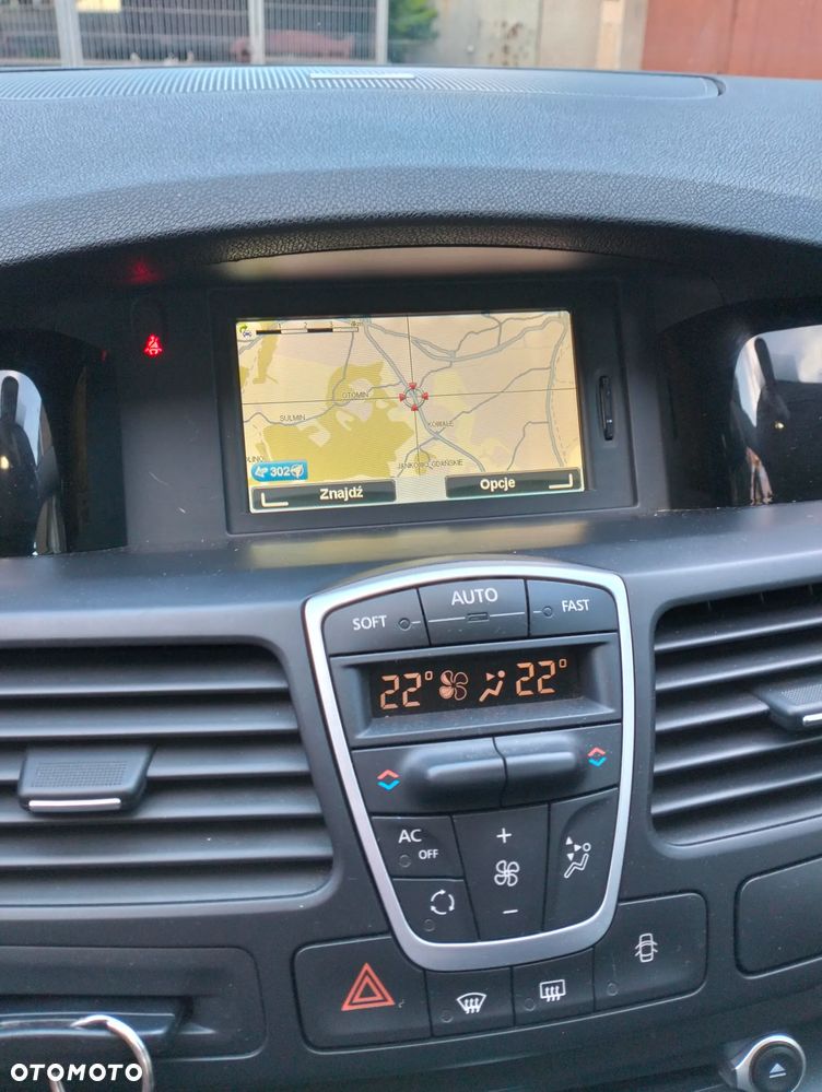 Renault Laguna dCi 110 FAP Bose Edition - 13