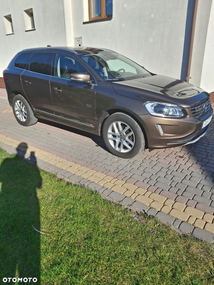 Volvo XC 60 D4 AWD Summum - 2