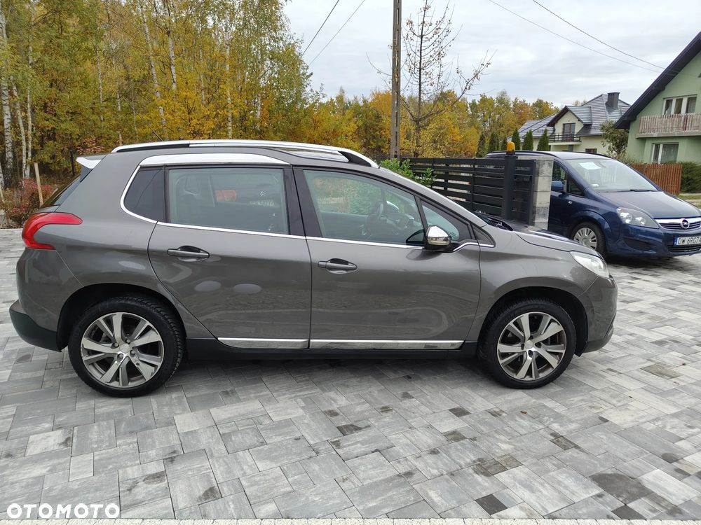 Peugeot 2008 1.6 e-HDi Allure S&S - 7