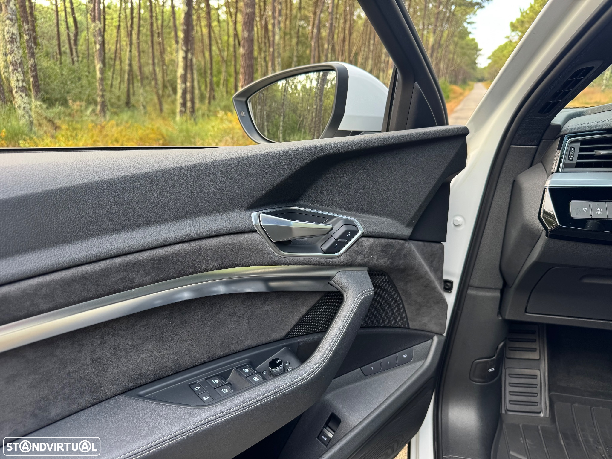 Audi e-tron 55 quattro - 14