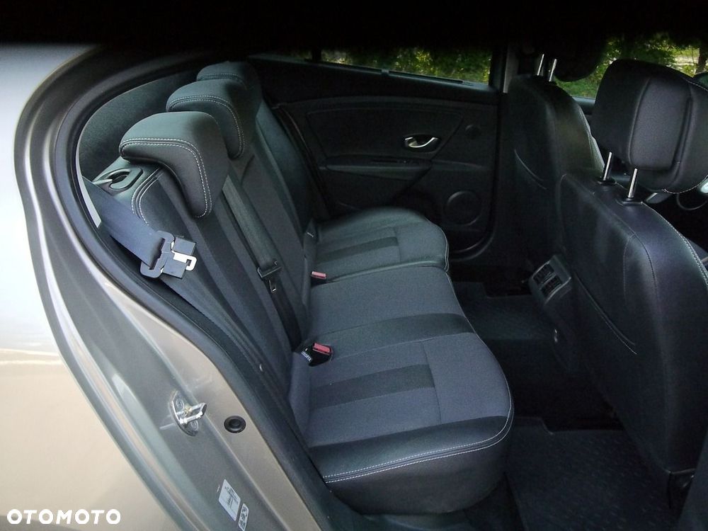 Renault Fluence 2.0 16V 140 Sportway - 25