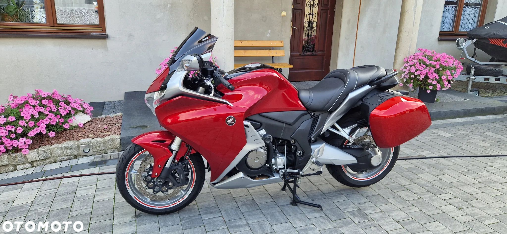 Honda VFR - 1