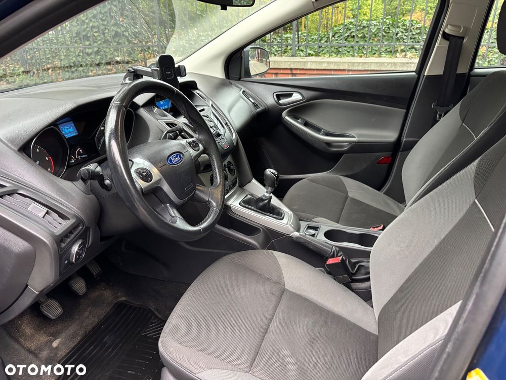 Ford Focus Hatchback 11-14 - 15
