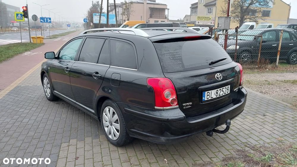 Toyota Avensis 2.2 D-CAT Sol - 5